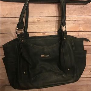 Vinyl/polyester shoulder bag